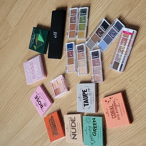 Huda beauty, elf, essence... Other - Palettes bundle